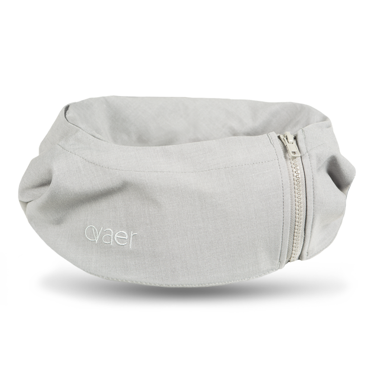 Misty Grey Nackkudde med inbyggd huva 1 st